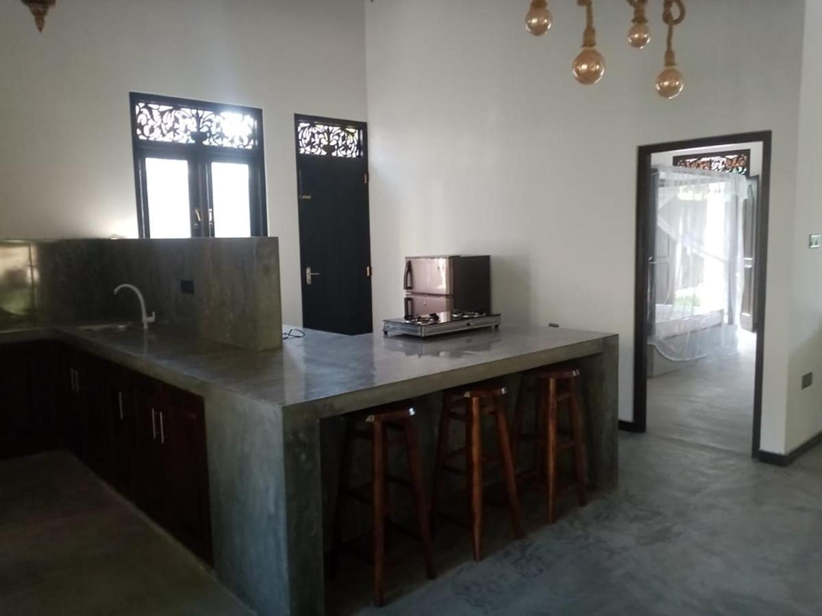 Villa Conch By Om Hikkaduwa Extérieur photo