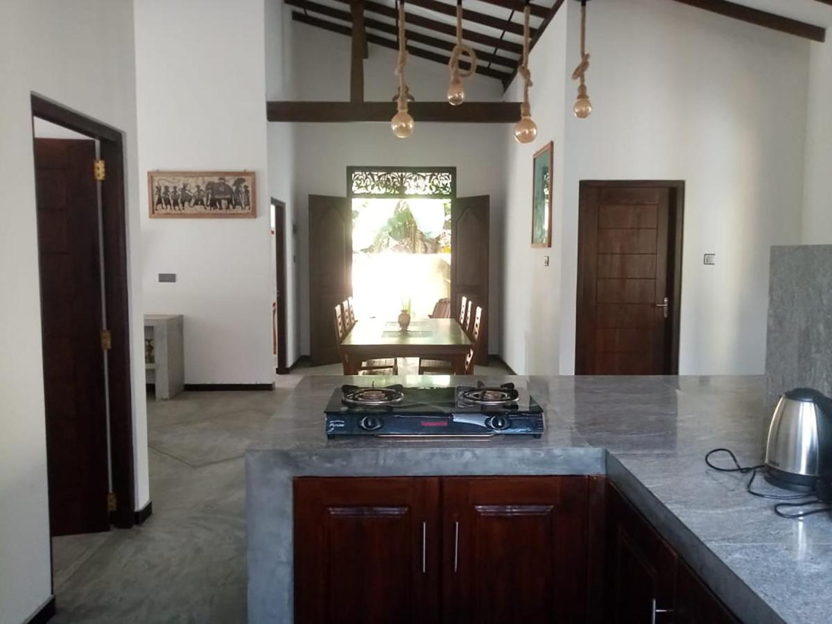 Villa Conch By Om Hikkaduwa Extérieur photo