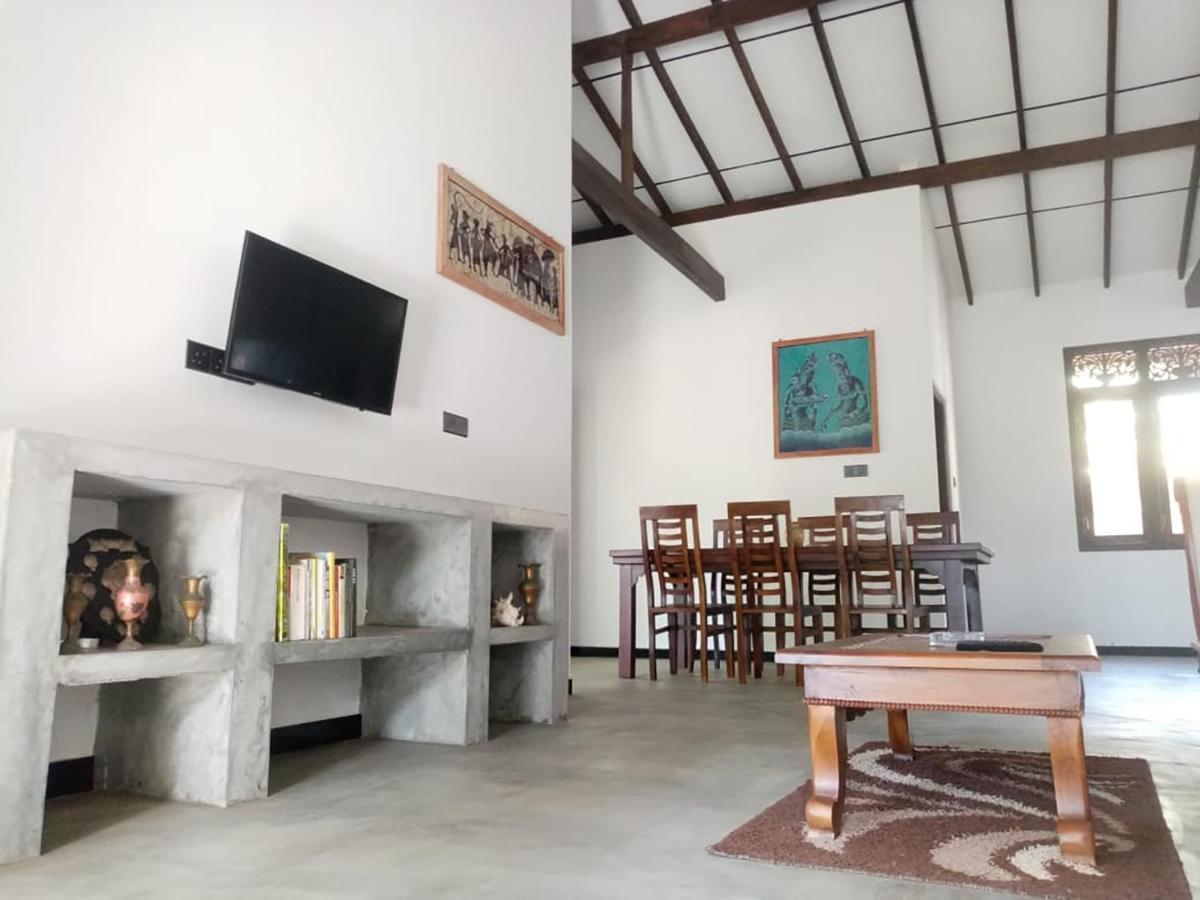 Villa Conch By Om Hikkaduwa Extérieur photo