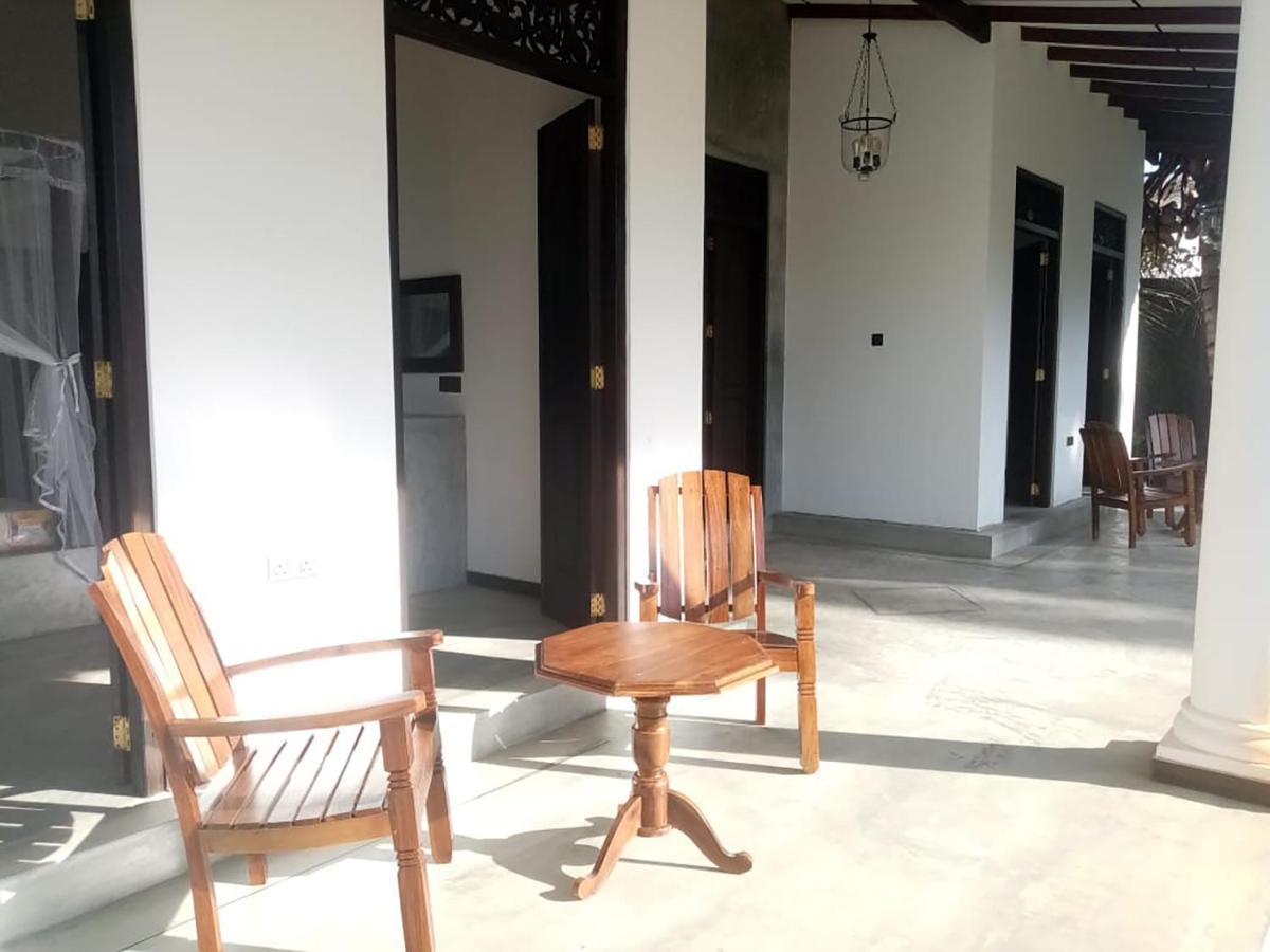 Villa Conch By Om Hikkaduwa Extérieur photo